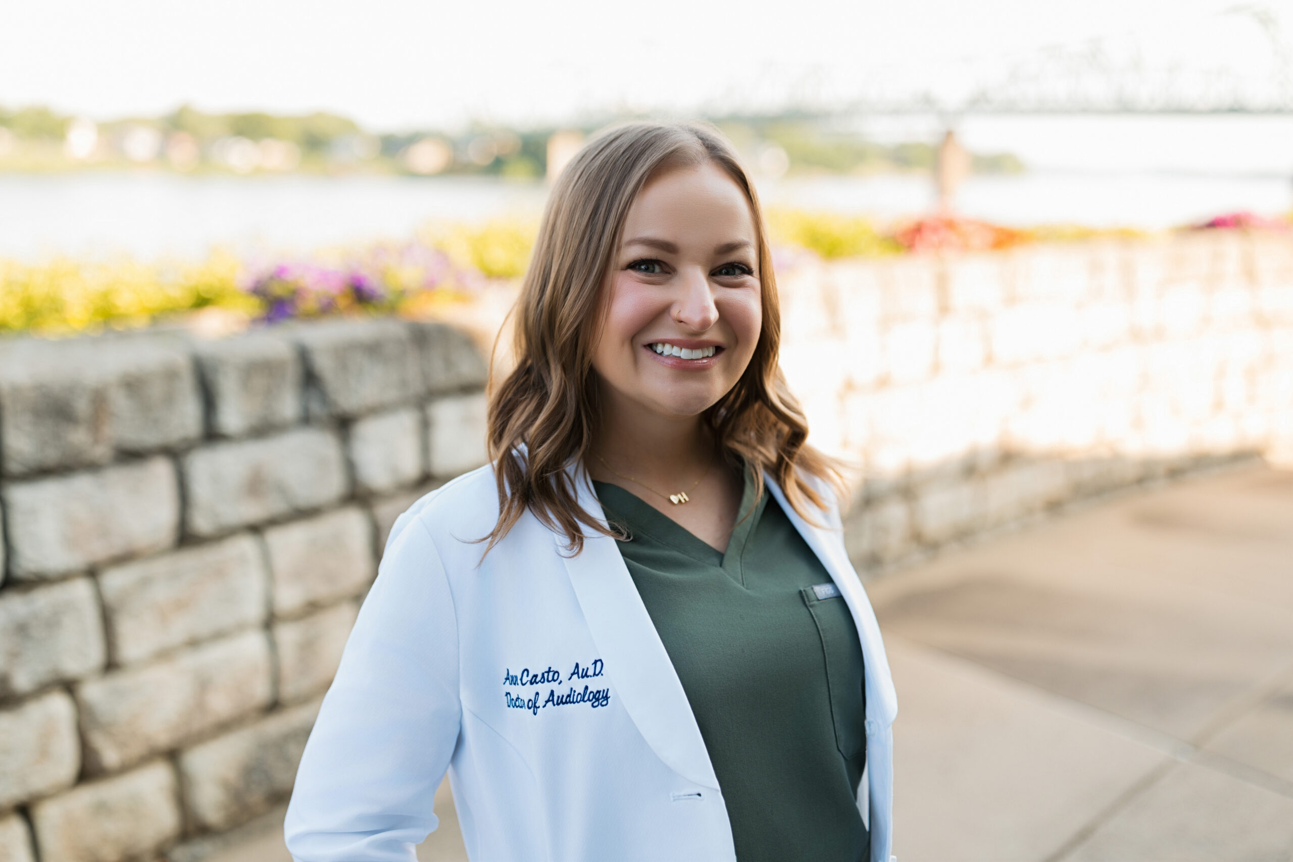 Anna Castro Knowlton Headshot